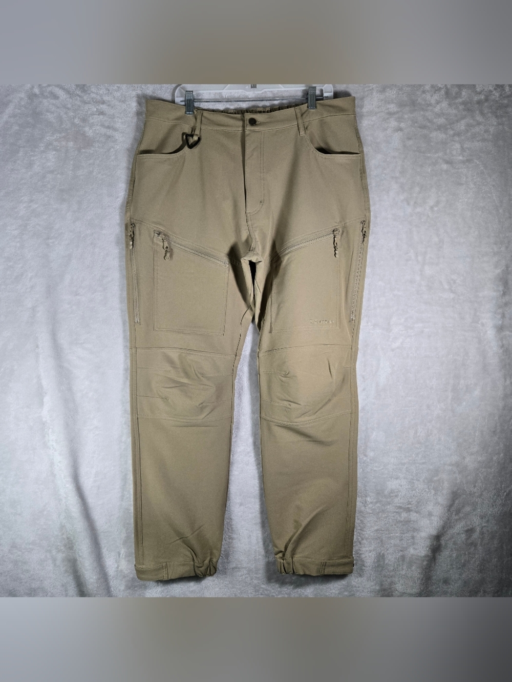 Baerskin Tactical Cargo Pants Mens Size XL Extra Large Softshell Stretch Beige